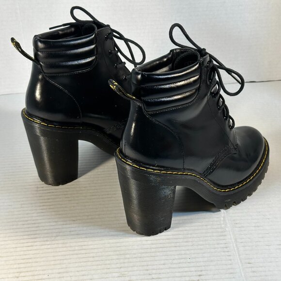 Dr. Martens Ladies size 7 heeled Boots - Picture 1 of 16